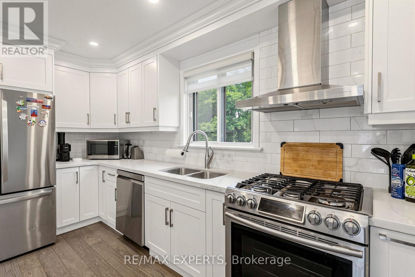 8 Longbridge Road, Vaughan, Ontario  L4J 1L5 - Photo 12 - N13691144