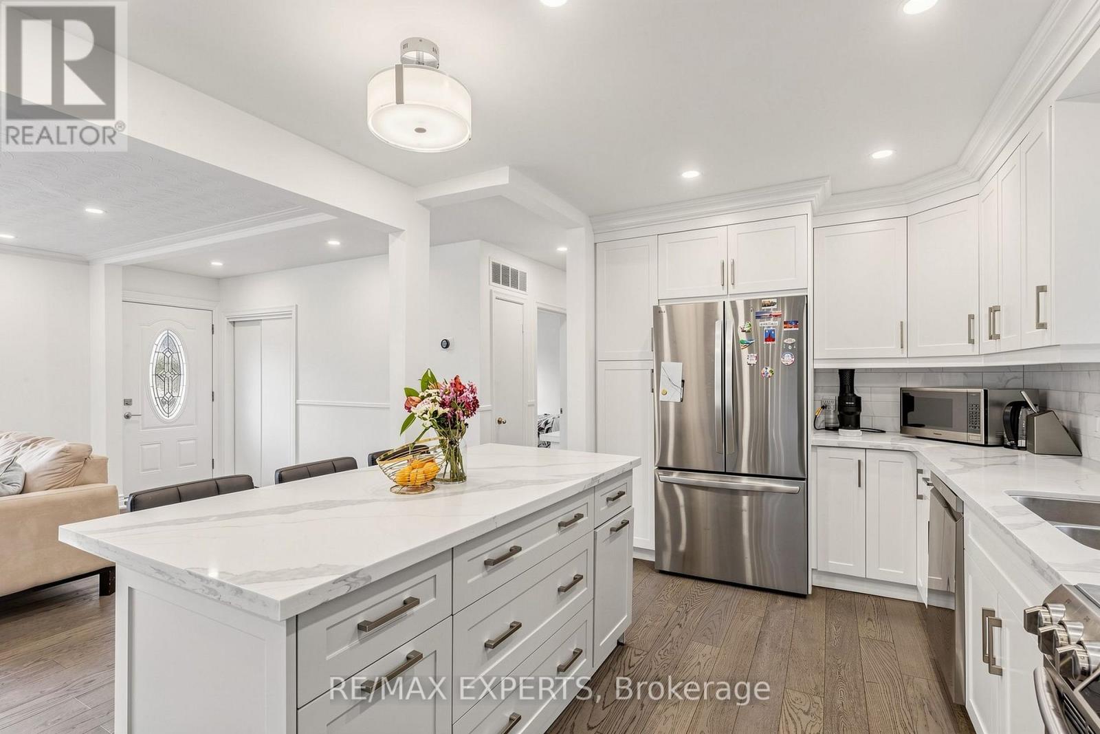 8 Longbridge Road, Vaughan, Ontario  L4J 1L5 - Photo 13 - N13691144