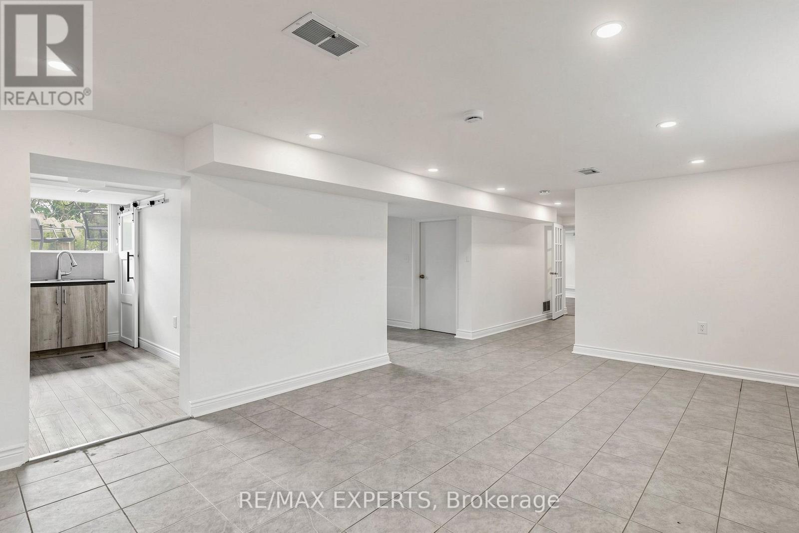 8 Longbridge Road, Vaughan, Ontario  L4J 1L5 - Photo 33 - N13691144