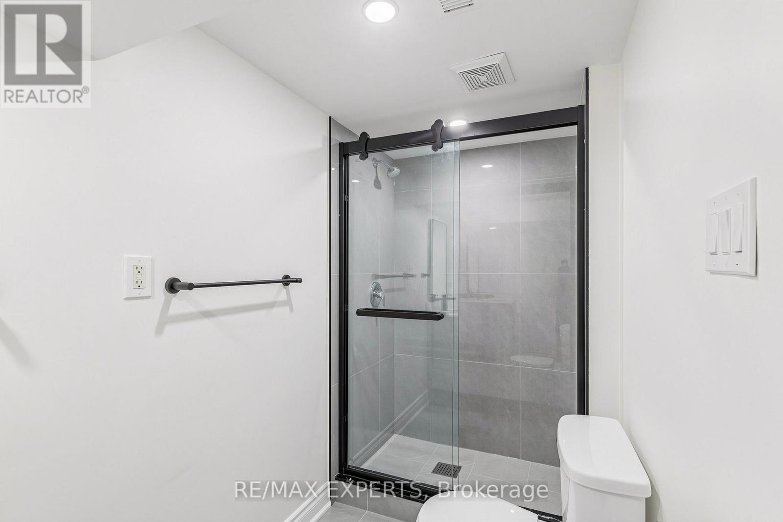 8 Longbridge Road, Vaughan, Ontario  L4J 1L5 - Photo 37 - N13691144
