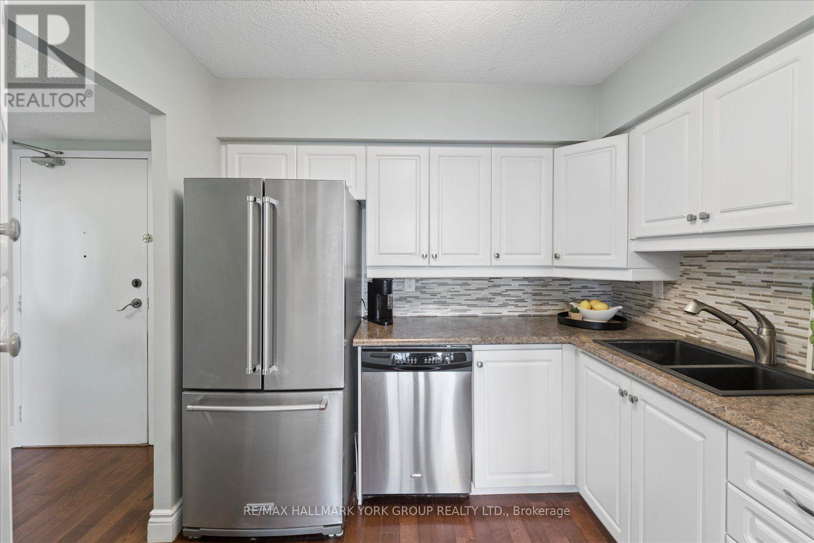 405 - 20 William Roe Boulevard, Newmarket, Ontario  L3Y 5V6 - Photo 18 - N13691304