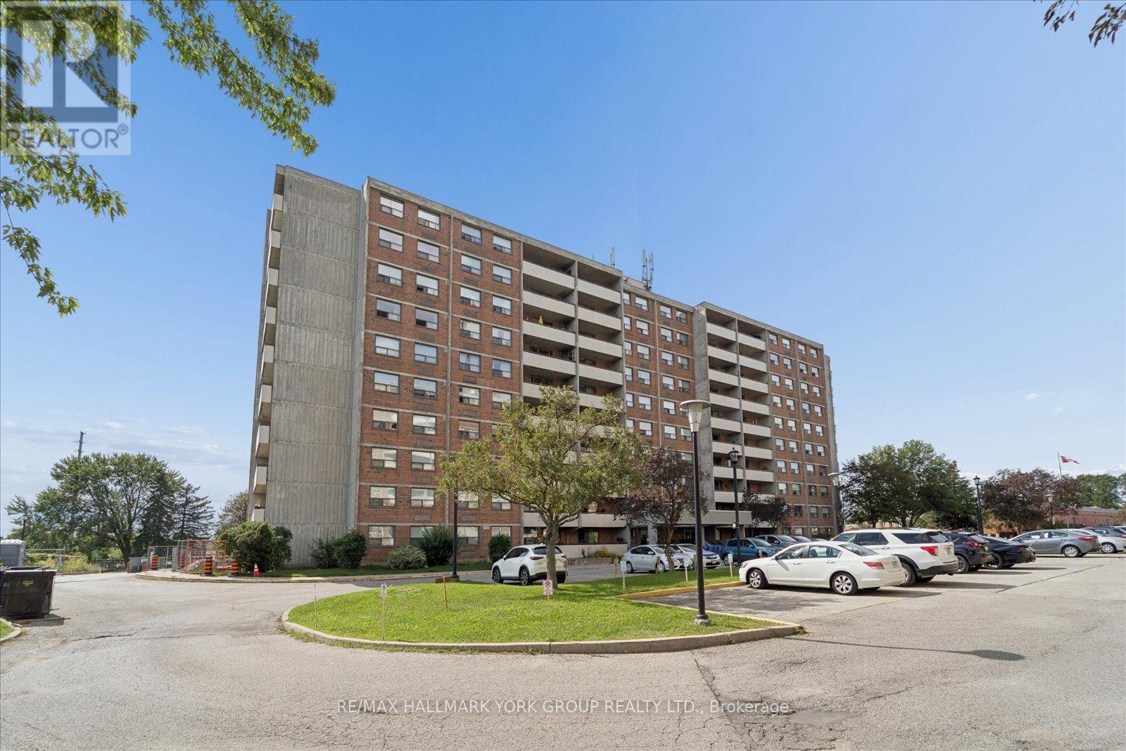 405 - 20 William Roe Boulevard, Newmarket, Ontario  L3Y 5V6 - Photo 3 - N13691304