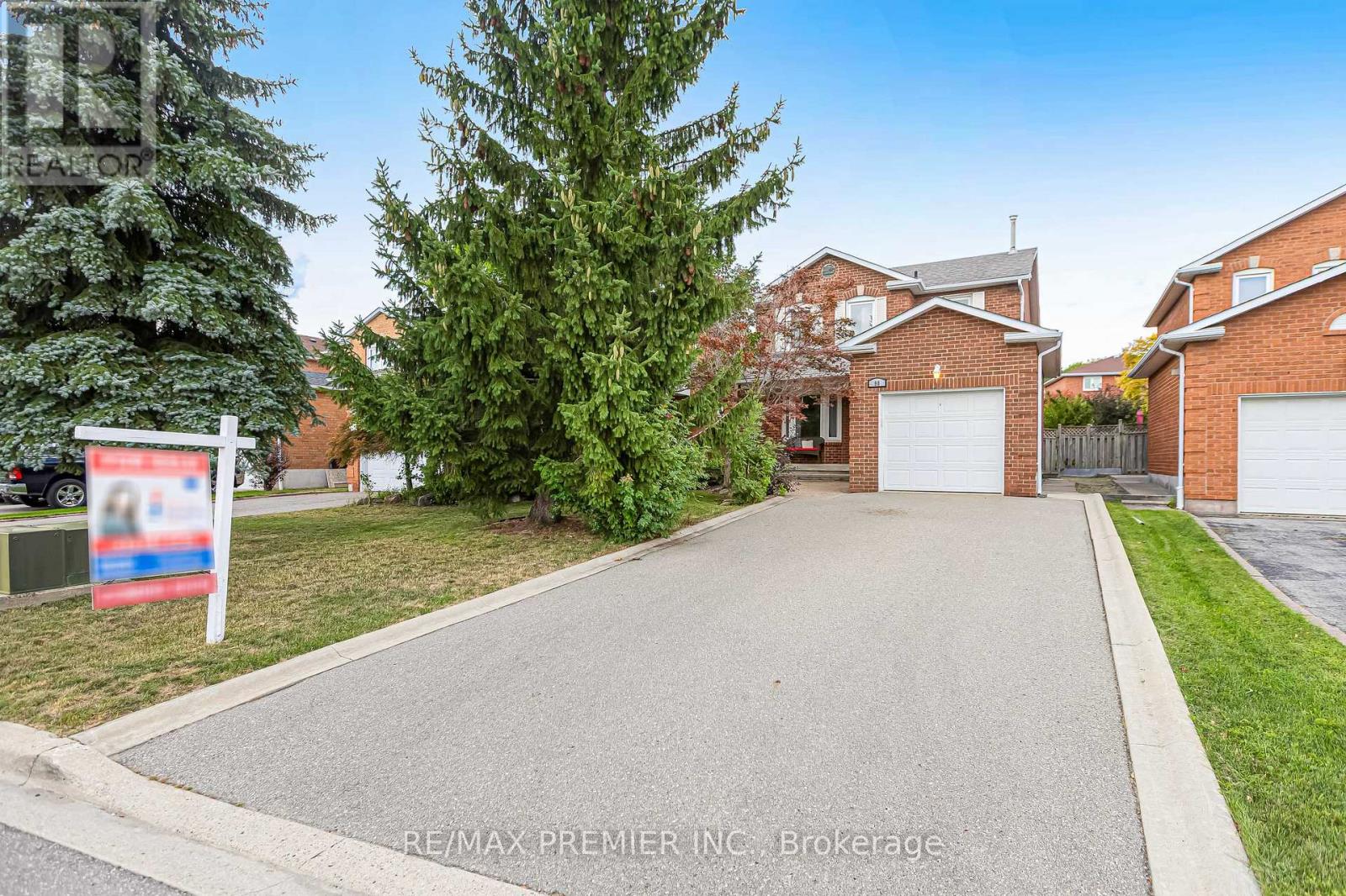 90 PENTLAND CRESCENT, Vaughan, Ontario
