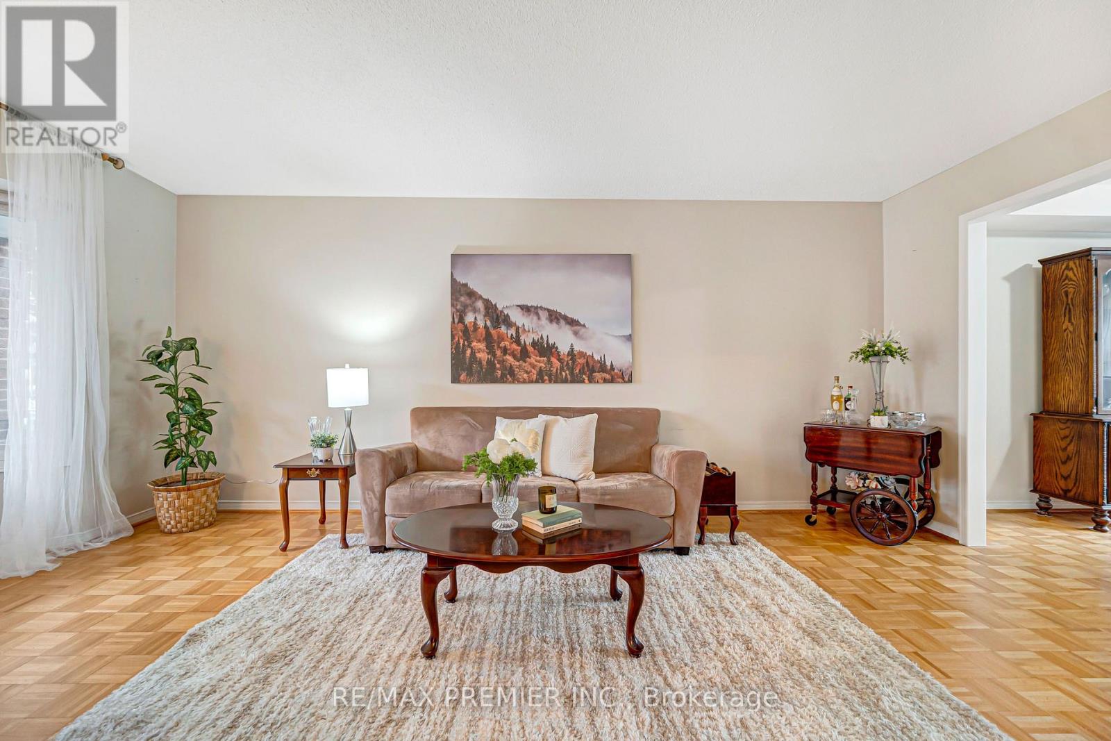 90 Pentland Crescent, Vaughan, Ontario  L6A 1T5 - Photo 9 - N13691358