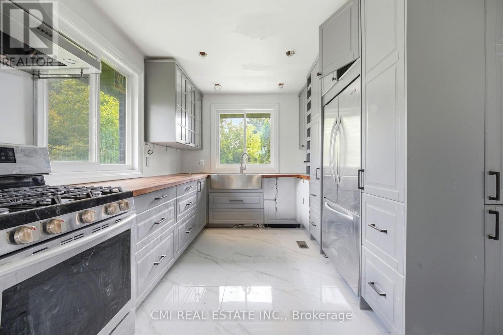 194 Simcoe Road, Bradford West Gwillimbury, Ontario  L3Z 1Y9 - Photo 10 - N13691434