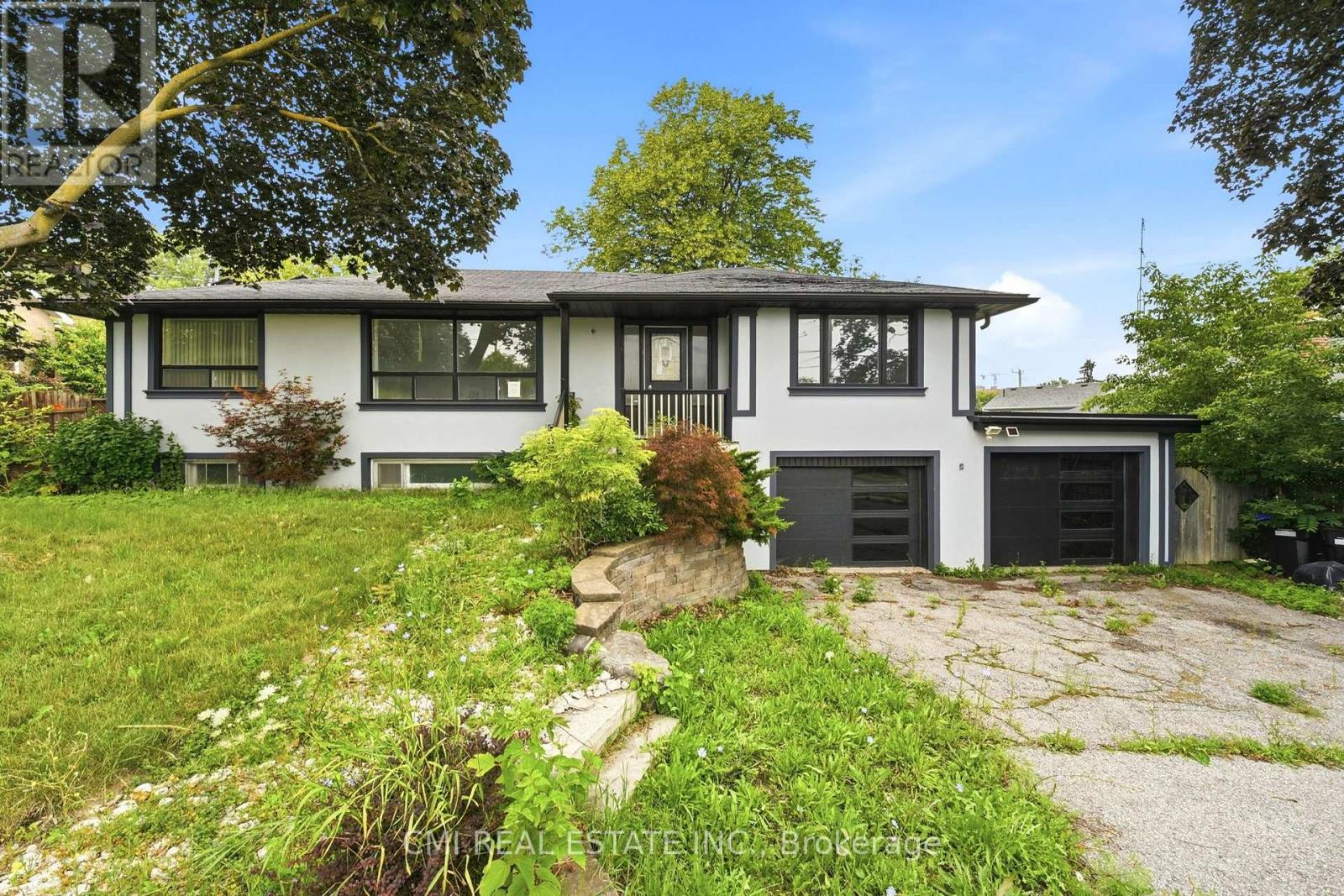 194 Simcoe Road, Bradford West Gwillimbury, Ontario  L3Z 1Y9 - Photo 2 - N13691434