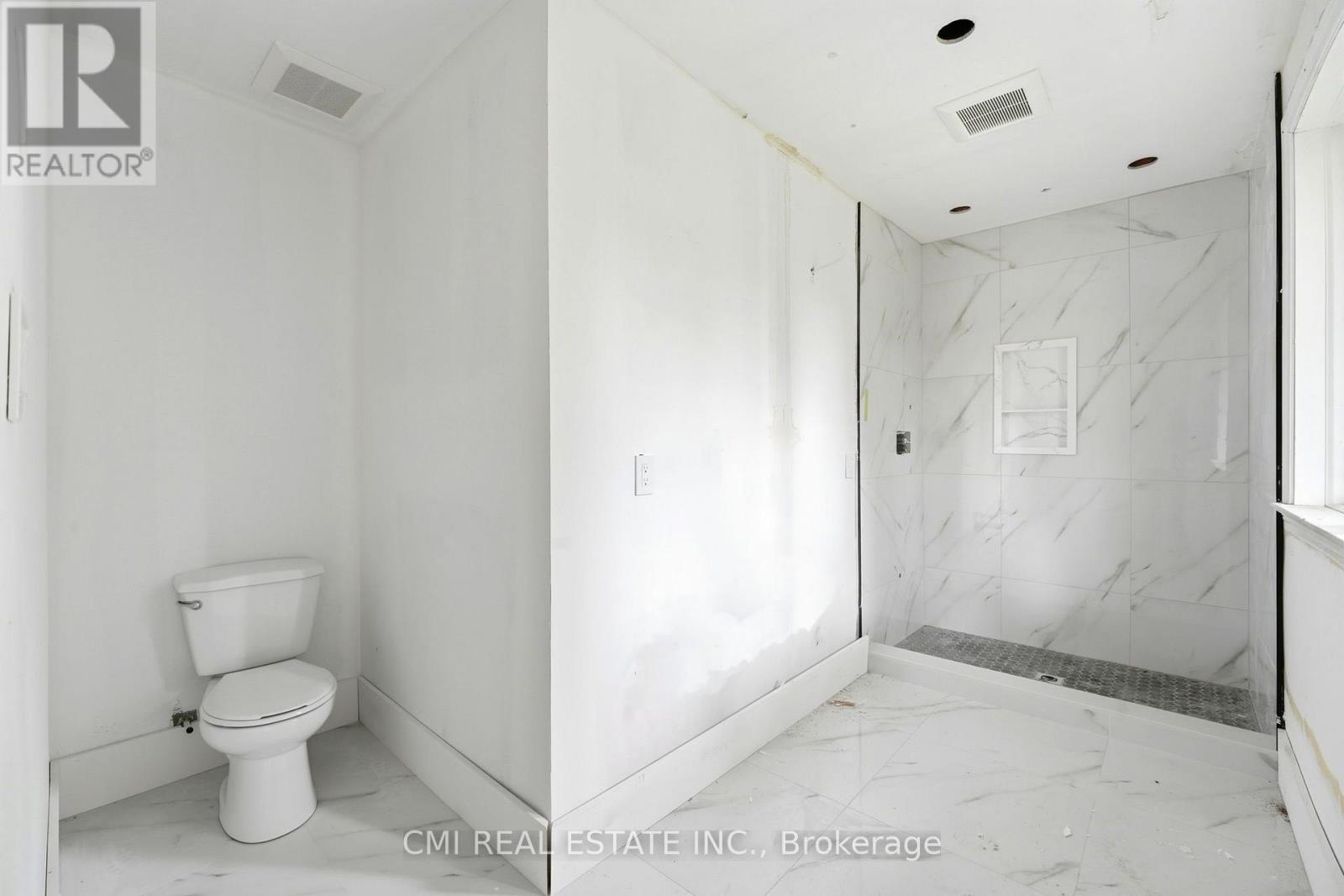 194 Simcoe Road, Bradford West Gwillimbury, Ontario  L3Z 1Y9 - Photo 27 - N13691434