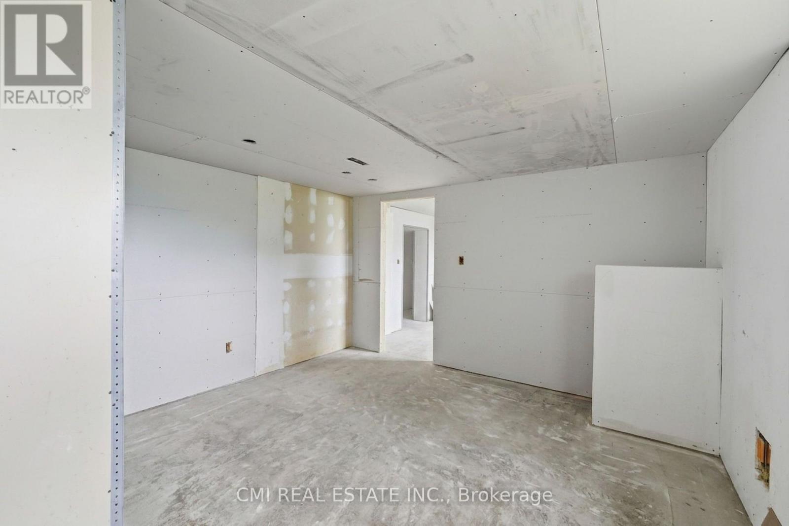 194 Simcoe Road, Bradford West Gwillimbury, Ontario  L3Z 1Y9 - Photo 36 - N13691434