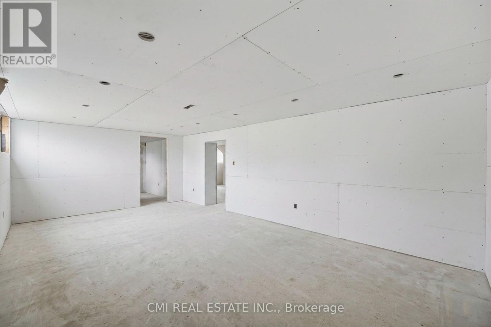 194 Simcoe Road, Bradford West Gwillimbury, Ontario  L3Z 1Y9 - Photo 37 - N13691434