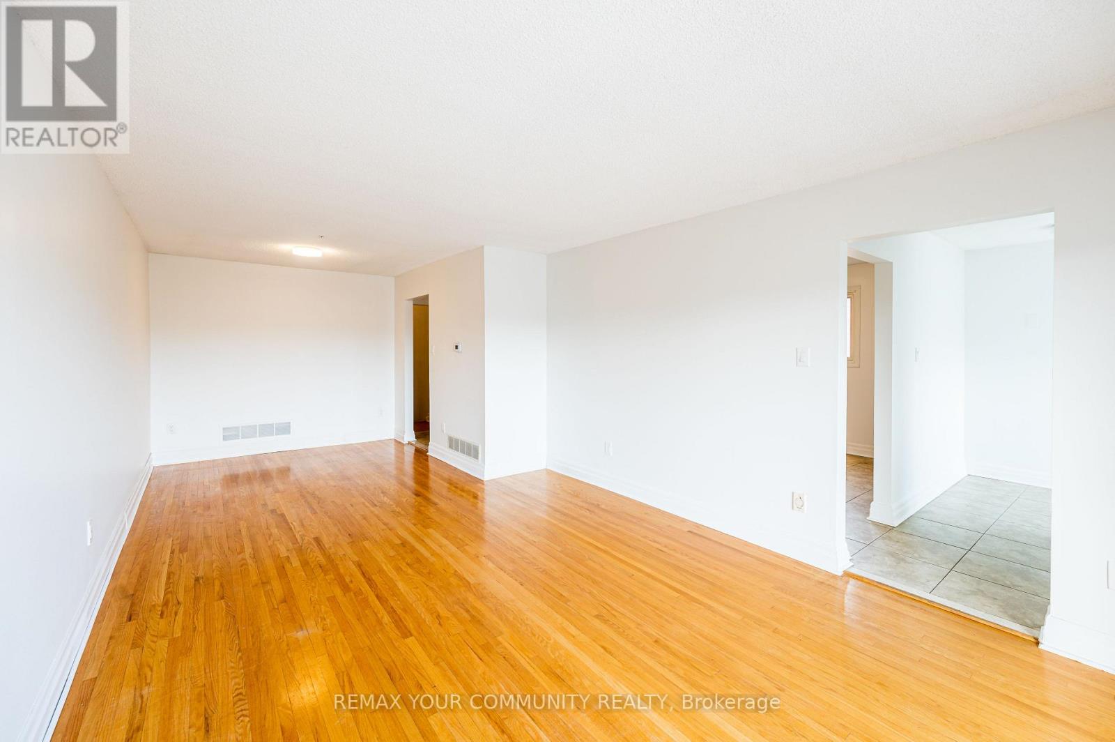 Upper - 20 Terra Road, Vaughan, Ontario  L4L 3J5 - Photo 11 - N13691438