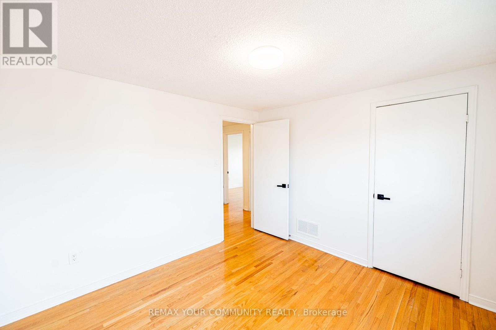 Upper - 20 Terra Road, Vaughan, Ontario  L4L 3J5 - Photo 24 - N13691438
