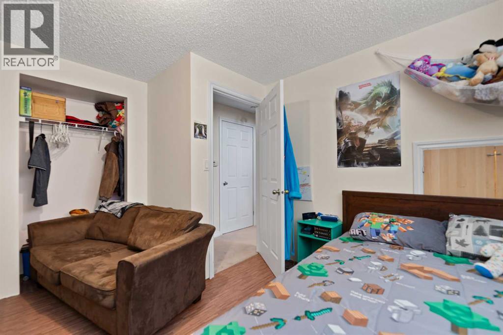 323 Maddock Crescent NE, Calgary, Alberta  T2A 3W7 - Photo 26 - A2325371