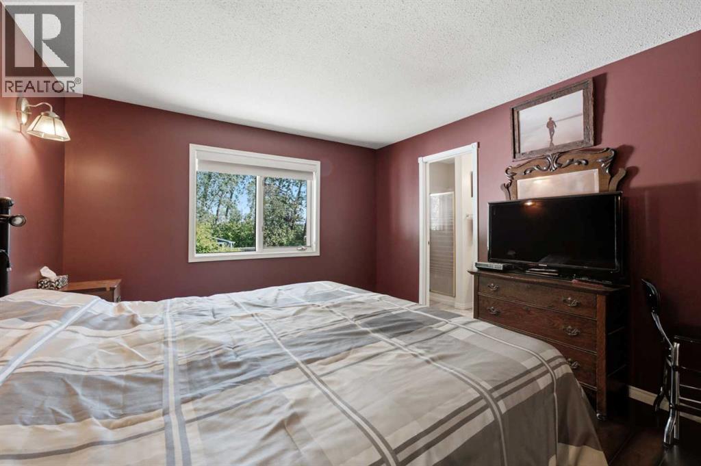10 Petticoat Lane, Lacombe, Alberta  T4L 1T6 - Photo 11 - A2338289