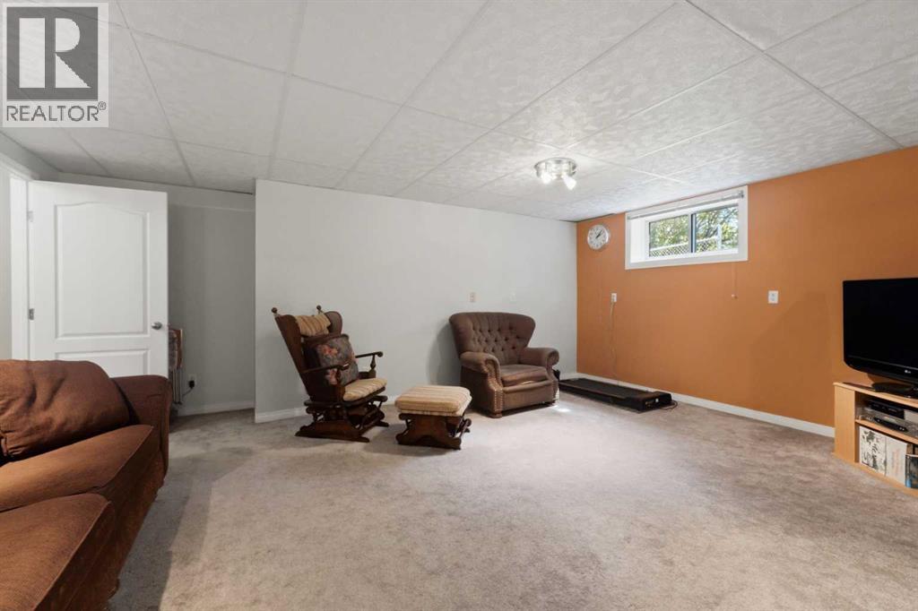 10 Petticoat Lane, Lacombe, Alberta  T4L 1T6 - Photo 16 - A2338289