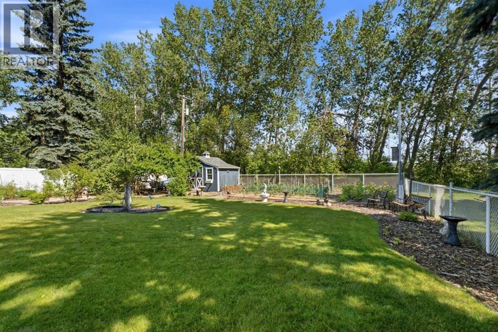 10 Petticoat Lane, Lacombe, Alberta  T4L 1T6 - Photo 24 - A2338289