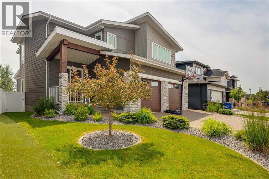 29 Longmire Close, Red Deer, Alberta  T4R 0S7 - Photo 1 - A2330356