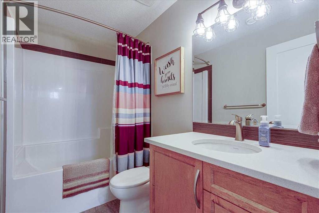 29 Longmire Close, Red Deer, Alberta  T4R 0S7 - Photo 43 - A2330356