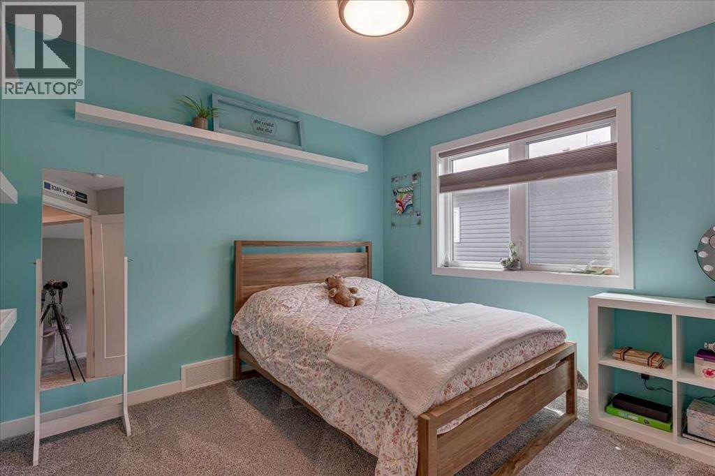 29 Longmire Close, Red Deer, Alberta  T4R 0S7 - Photo 32 - A2330356