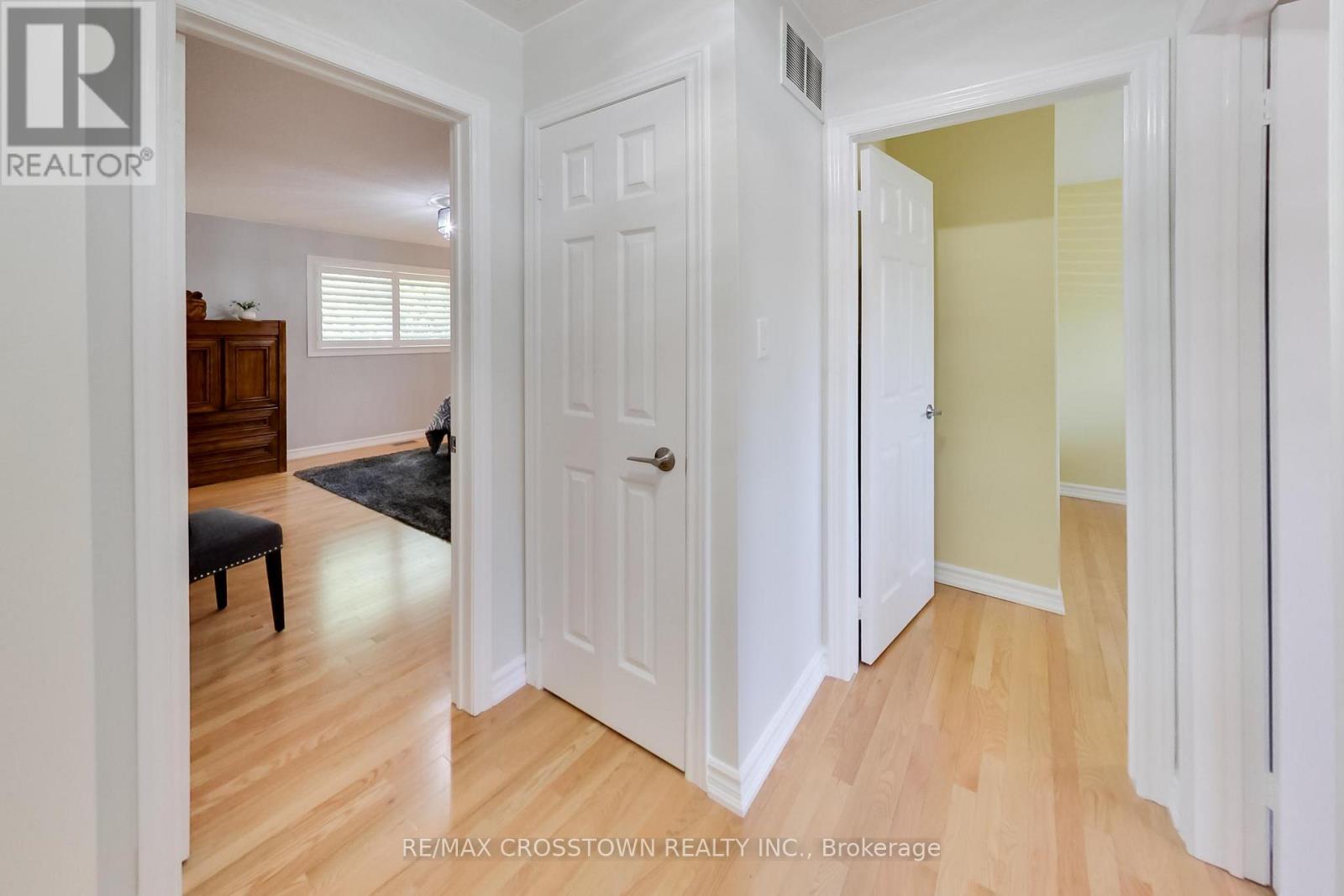 38 Innisbrook Drive, Wasaga Beach, Ontario  L9Z 1G2 - Photo 18 - S13691098