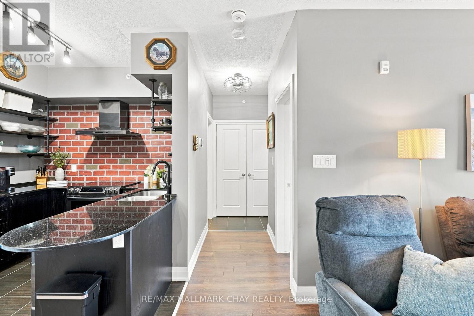 207 - 5 Greenwich Street, Barrie, Ontario  L4N 7Y8 - Photo 29 - S13691148
