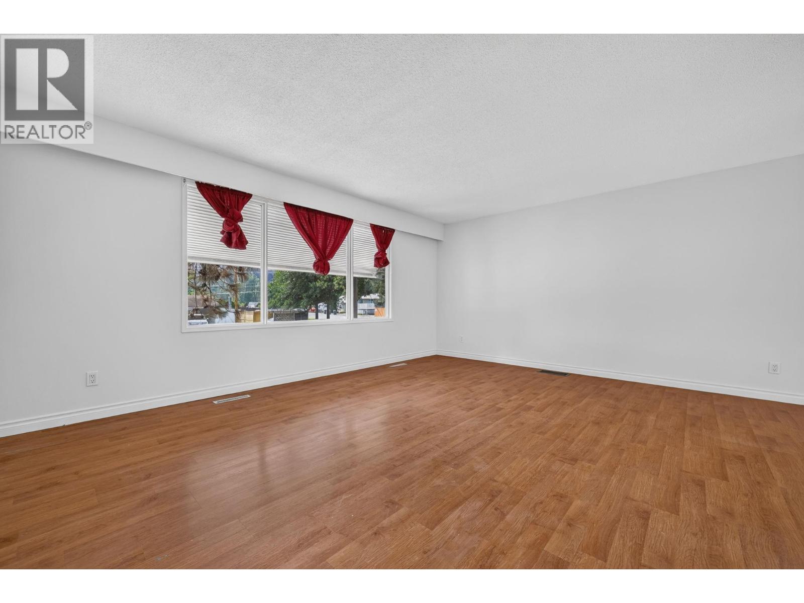 1420 Graham Road, Kelowna, British Columbia  V1X 1K2 - Photo 9 - 10379541