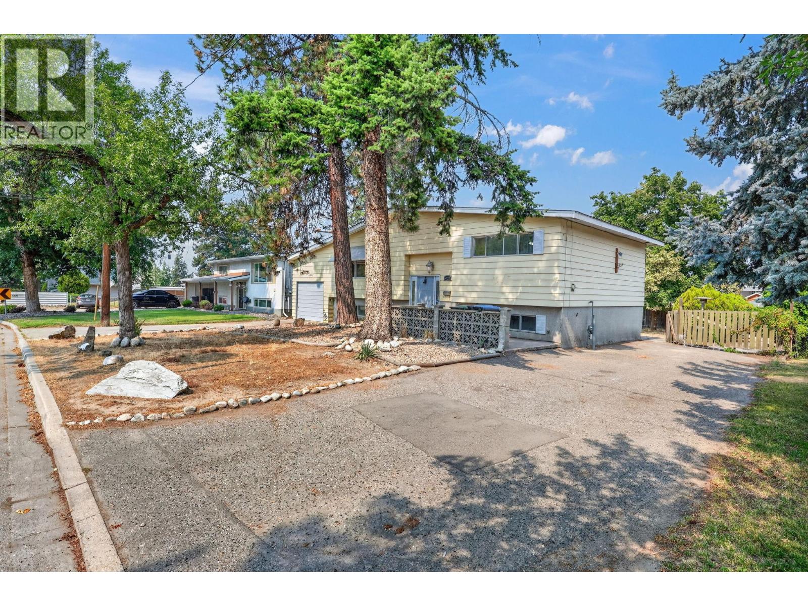 1420 Graham Road, Kelowna, British Columbia  V1X 1K2 - Photo 3 - 10379541