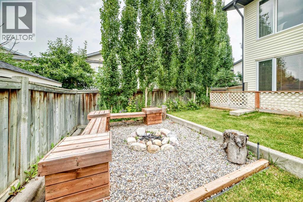 61 West Edge Road, Cochrane, Alberta  T4C 1M7 - Photo 38 - A2337172