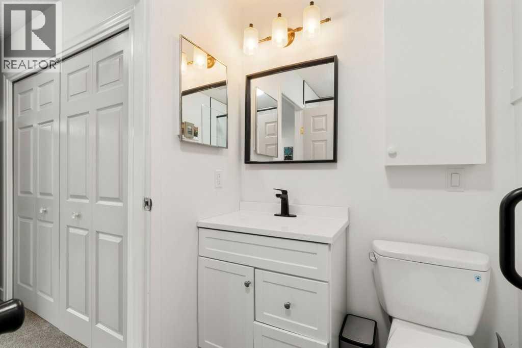 3909 Point Mckay Road NW, Calgary, Alberta T3B 4V7 - Photo 19 - A2337197