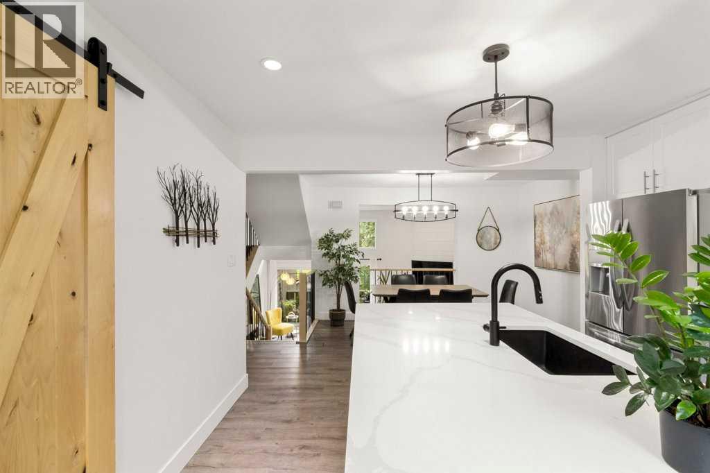 3909 Point Mckay Road NW, Calgary, Alberta T3B 4V7 - Photo 12 - A2337197