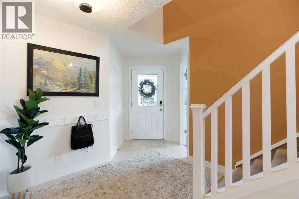2 Kingston View SE, Airdrie, Alberta  T4A 0K4 - Photo 2 - A2338444
