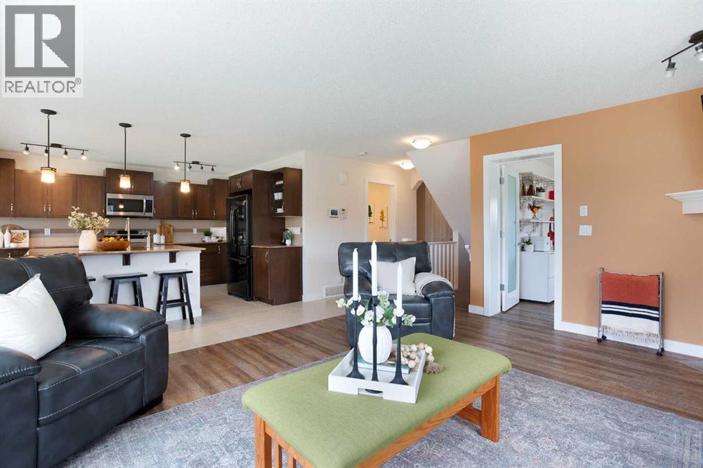 2 Kingston View SE, Airdrie, Alberta  T4A 0K4 - Photo 7 - A2338444