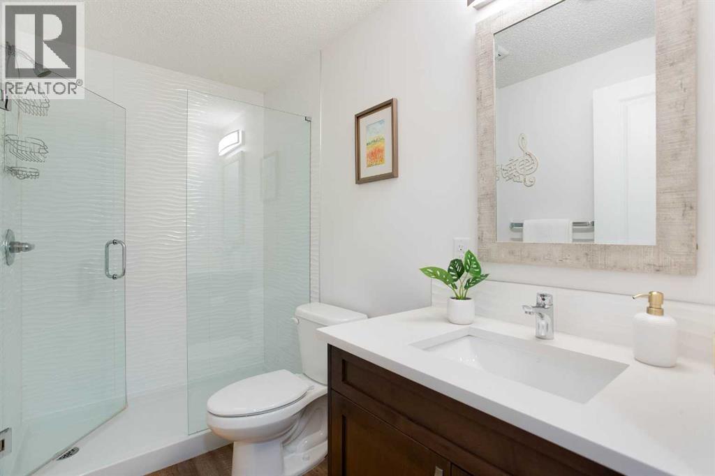 2 Kingston View SE, Airdrie, Alberta  T4A 0K4 - Photo 35 - A2338444