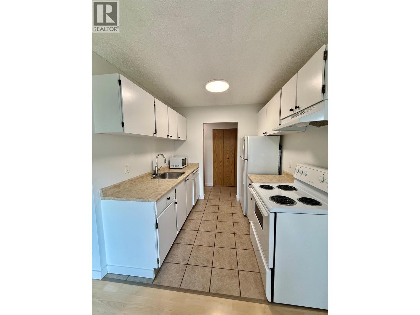 1108 23rd N Avenue Unit# 210, Cranbrook, British Columbia V1C 5T6 - Photo 2 - 10398095