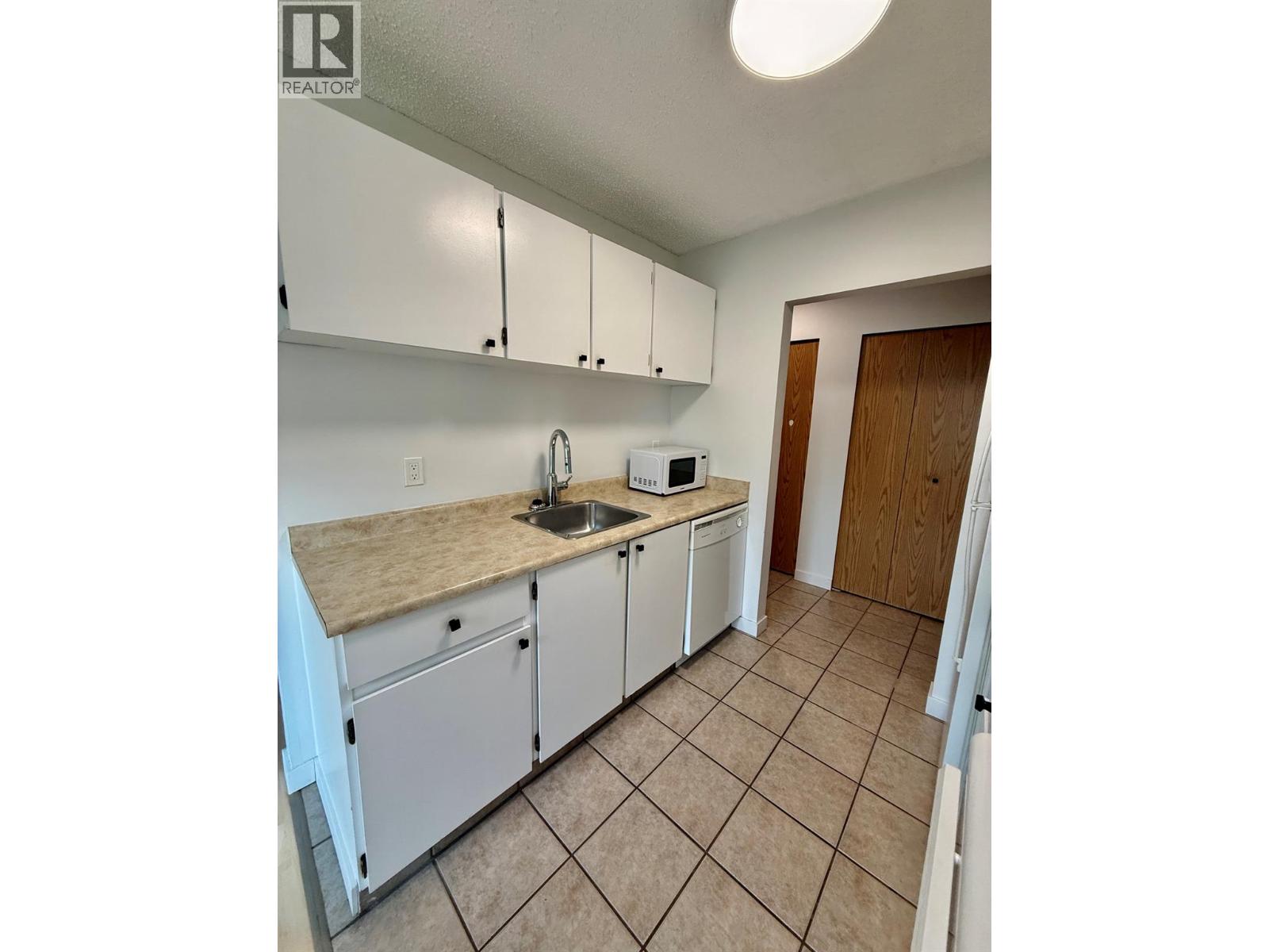 1108 23rd N Avenue Unit# 210, Cranbrook, British Columbia V1C 5T6 - Photo 3 - 10398095
