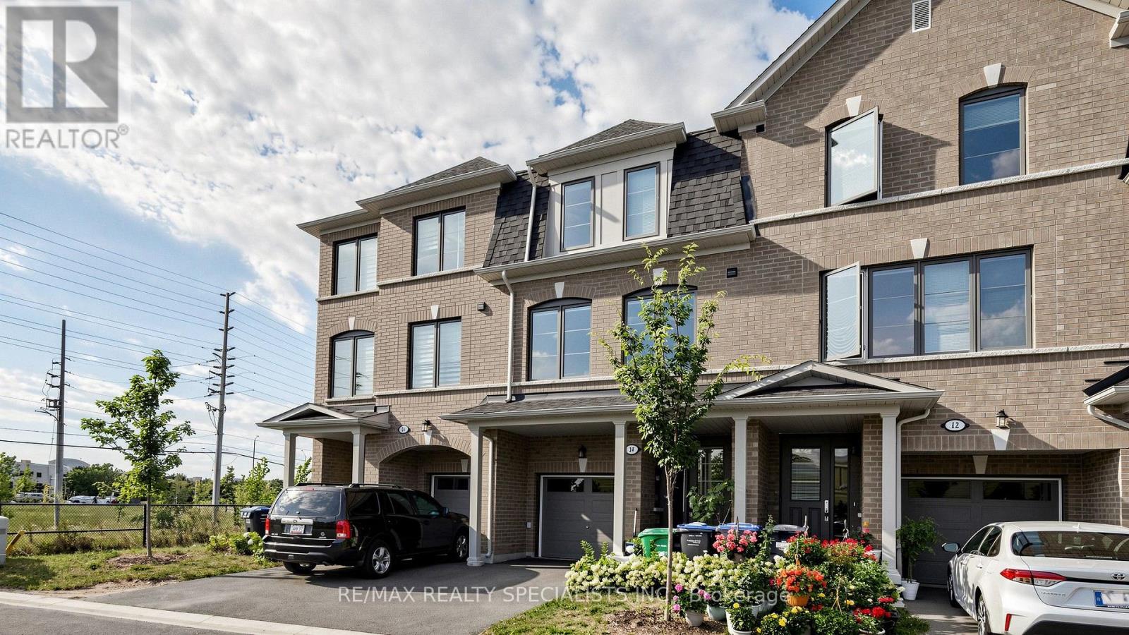 14 Bretlon Street, Brampton, Ontario  L6P 4N8 - Photo 5 - W13691130