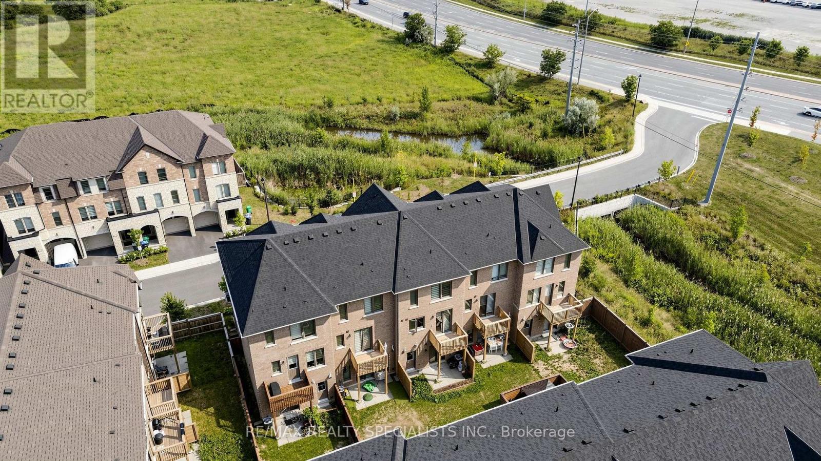 14 Bretlon Street, Brampton, Ontario  L6P 4N8 - Photo 6 - W13691130