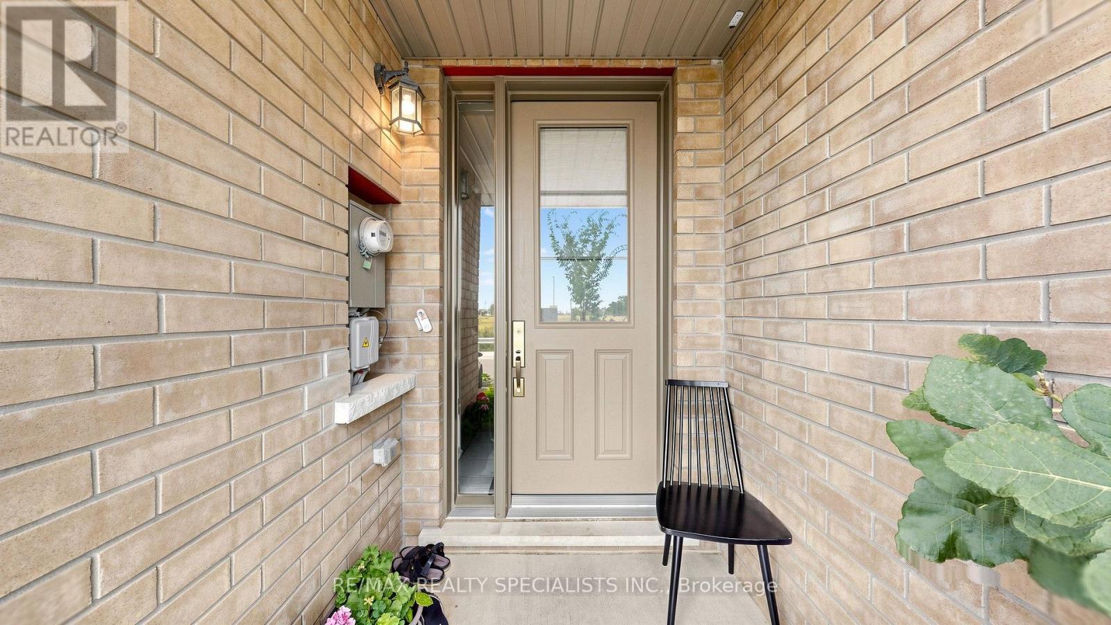 14 Bretlon Street, Brampton, Ontario  L6P 4N8 - Photo 7 - W13691130