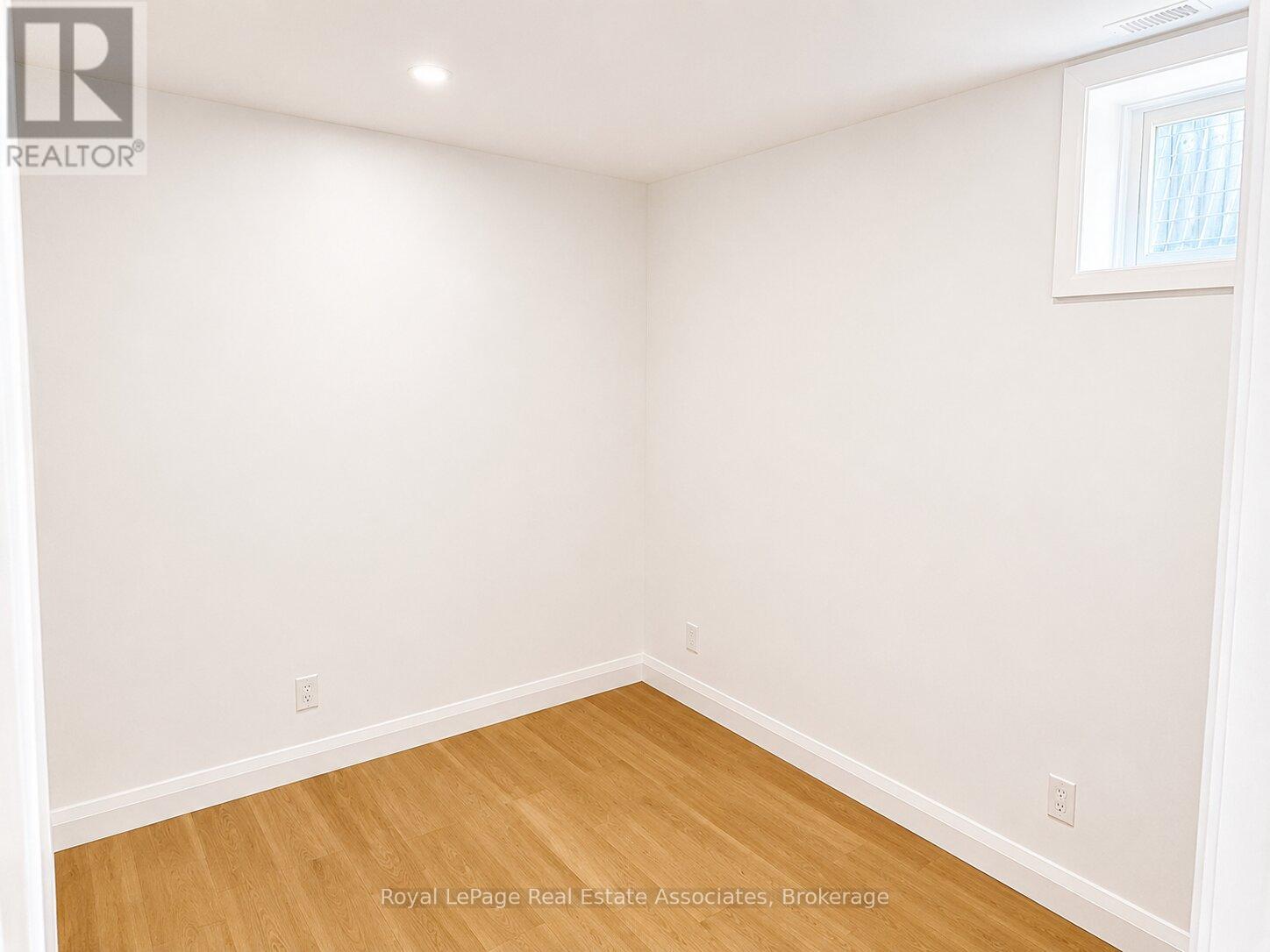 1 Gs - 17 White Avenue, Toronto, Ontario  M6N 1S7 - Photo 10 - W13691170