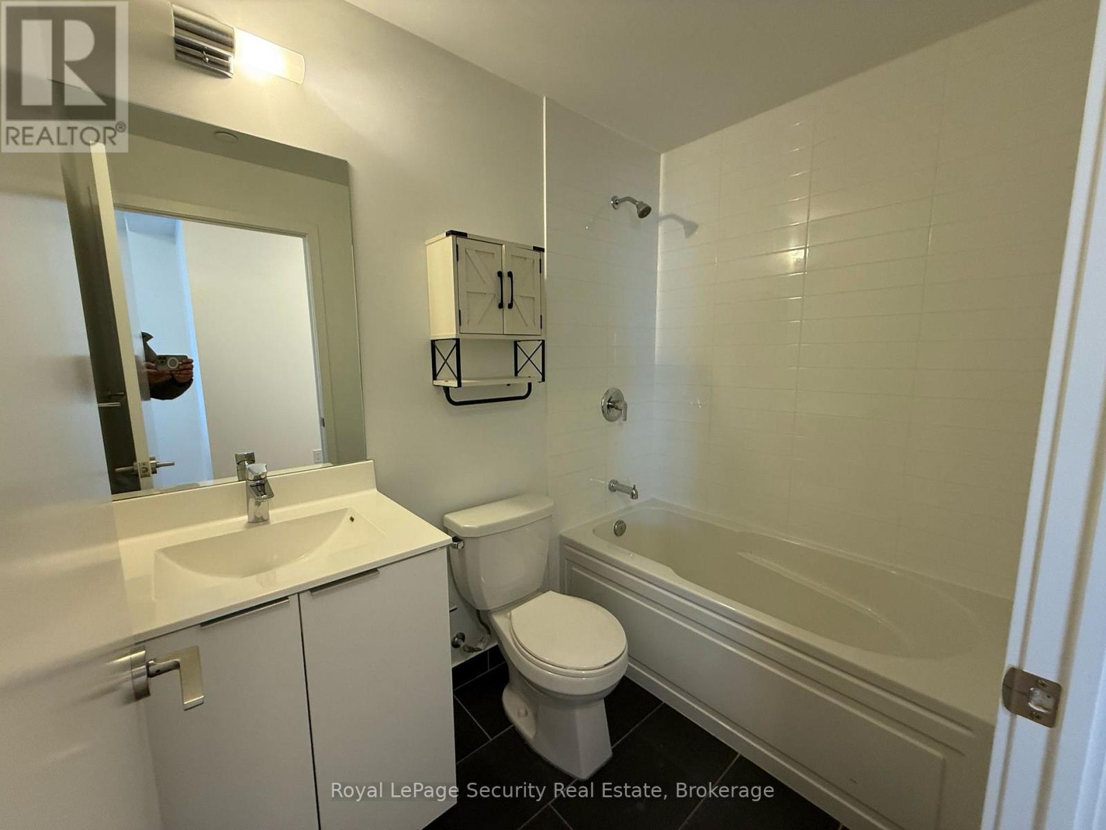 1916 - 30 Shore Breeze Drive, Toronto, Ontario  M8V 0J1 - Photo 14 - W13691176