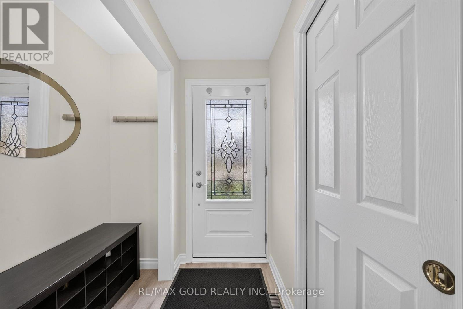 92 Cathcart Crescent, Brampton, Ontario  L6T 2A5 - Photo 4 - W13691232