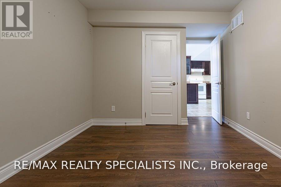 Lower - 5768 Whitehorn Avenue, Mississauga, Ontario  L5V 1W1 - Photo 12 - W13691238