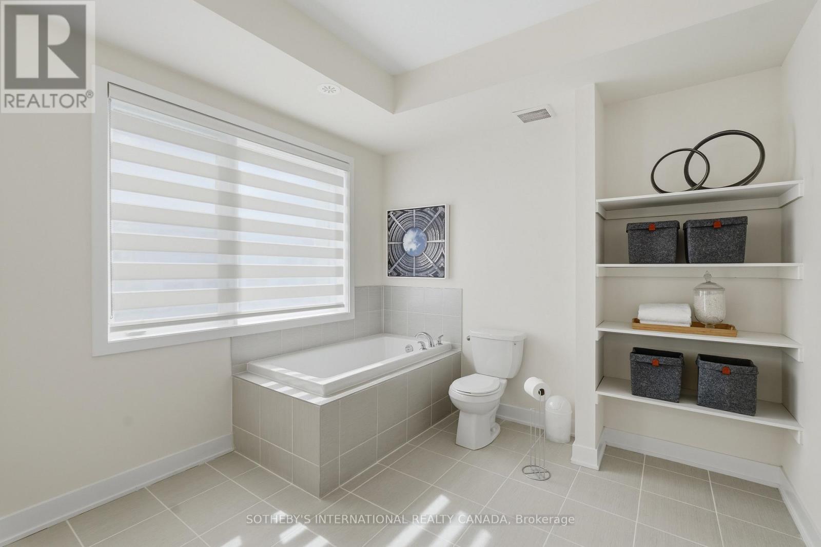 60 William Duncan Road, Toronto, Ontario  M3K 0C5 - Photo 18 - W13691264