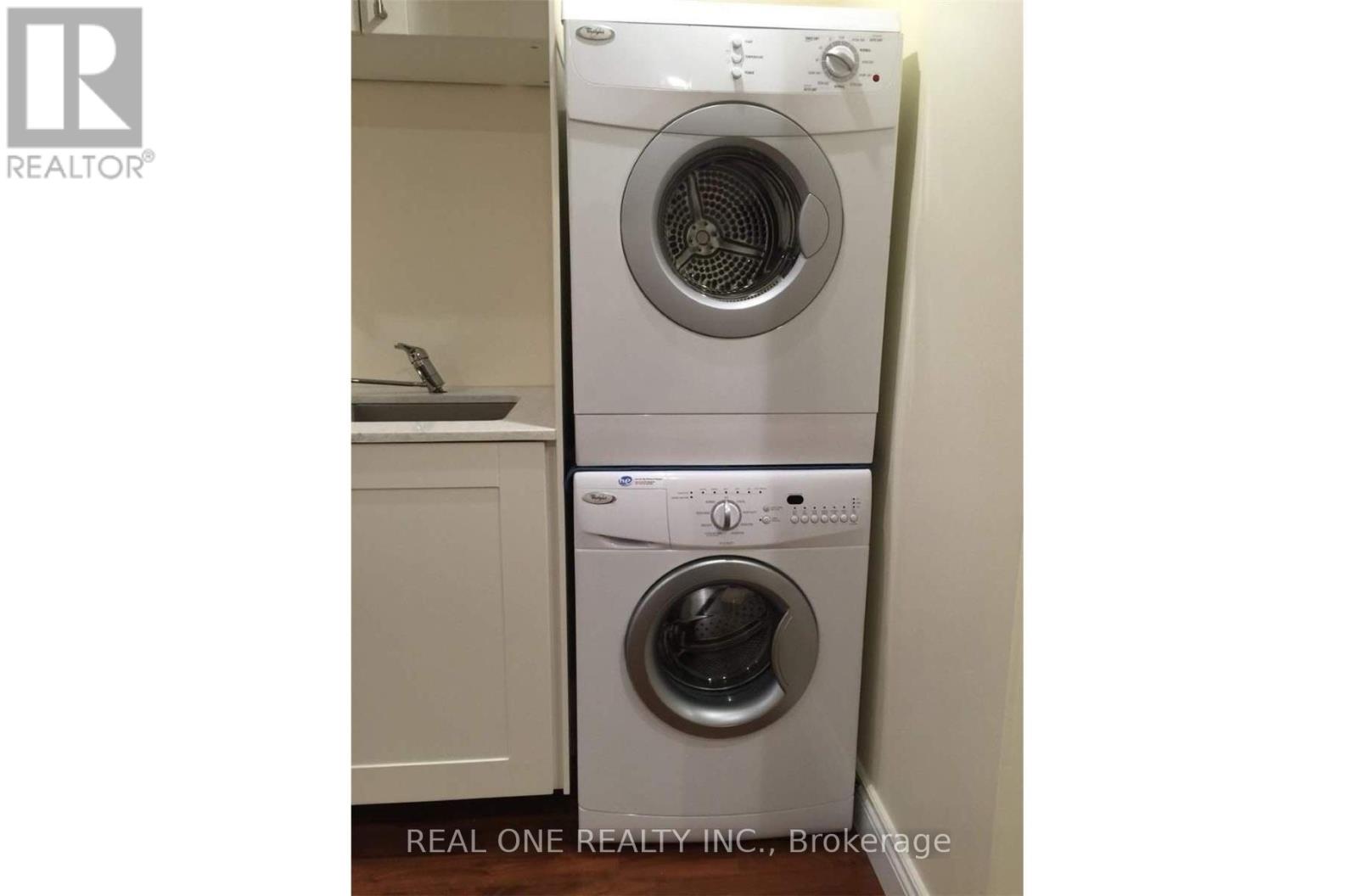 Bsmt Room 1 - 58 Sewell Drive, Oakville, Ontario  L6H 1C5 - Photo 8 - W13691282