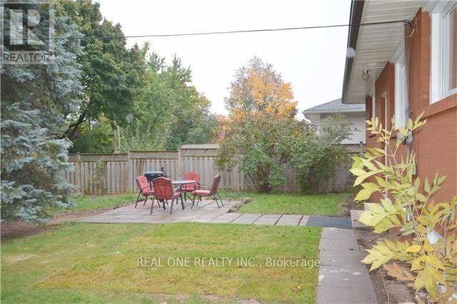 Bsmt Room 1 - 58 Sewell Drive, Oakville, Ontario  L6H 1C5 - Photo 9 - W13691282