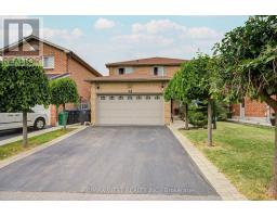 8 BALLYCASTLE CRESCENT, Brampton, Ontario
