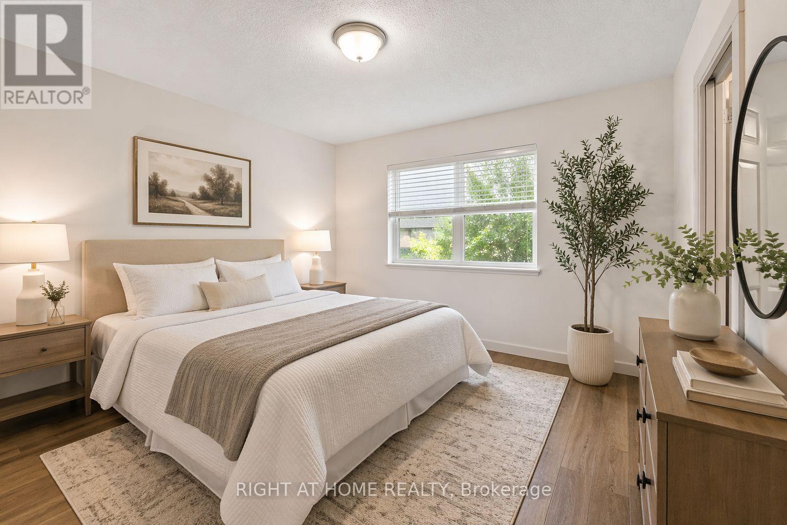 1147 Saturnia Crescent, Mississauga, Ontario  L4Y 2M2 - Photo 12 - W13691384