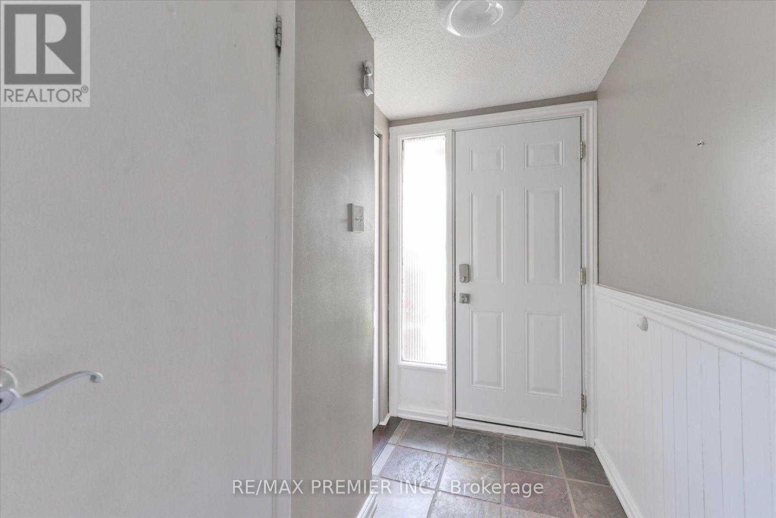 63 - 7251 Copenhagen Road, Mississauga, Ontario  L5N 2H6 - Photo 3 - W13691390