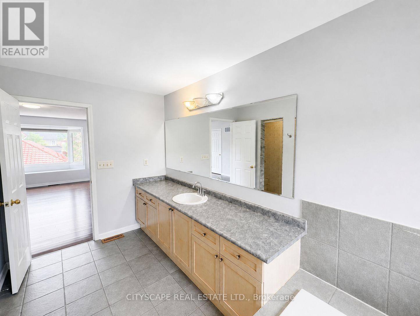 19 Selhurst Drive, Brampton, Ontario  L6P 1A2 - Photo 26 - W13691444