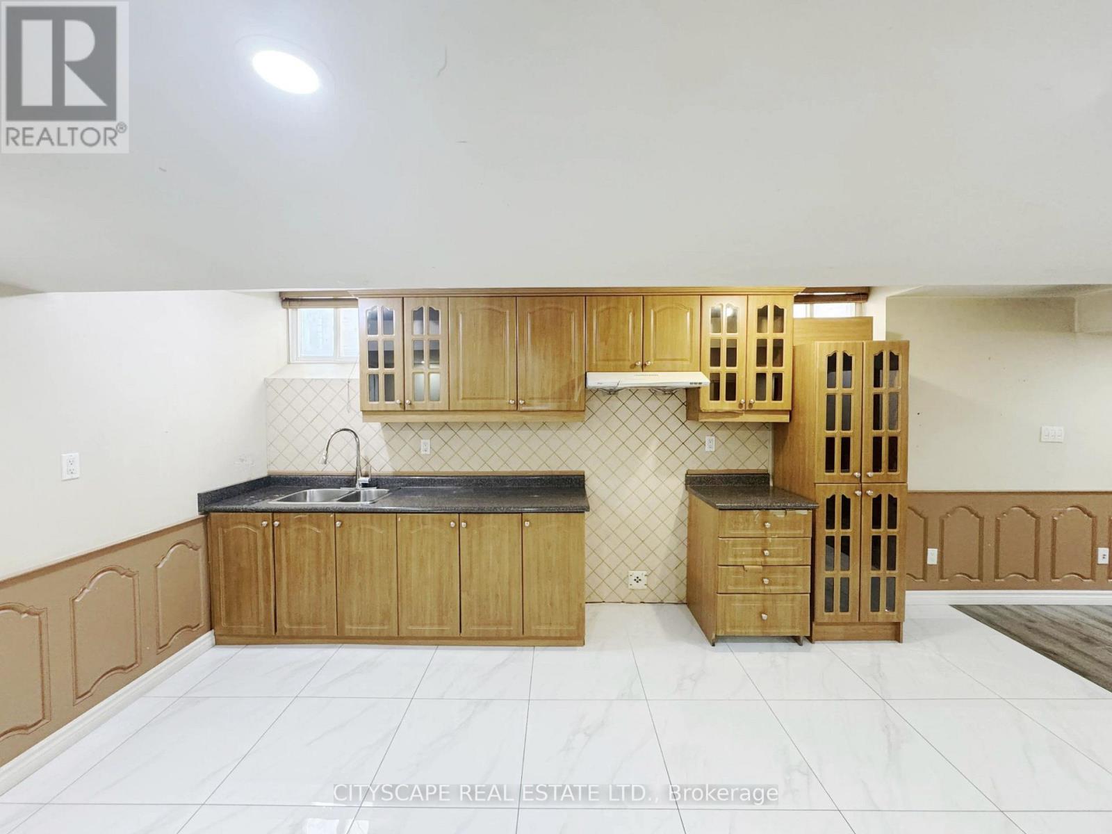 19 Selhurst Drive, Brampton, Ontario  L6P 1A2 - Photo 43 - W13691444
