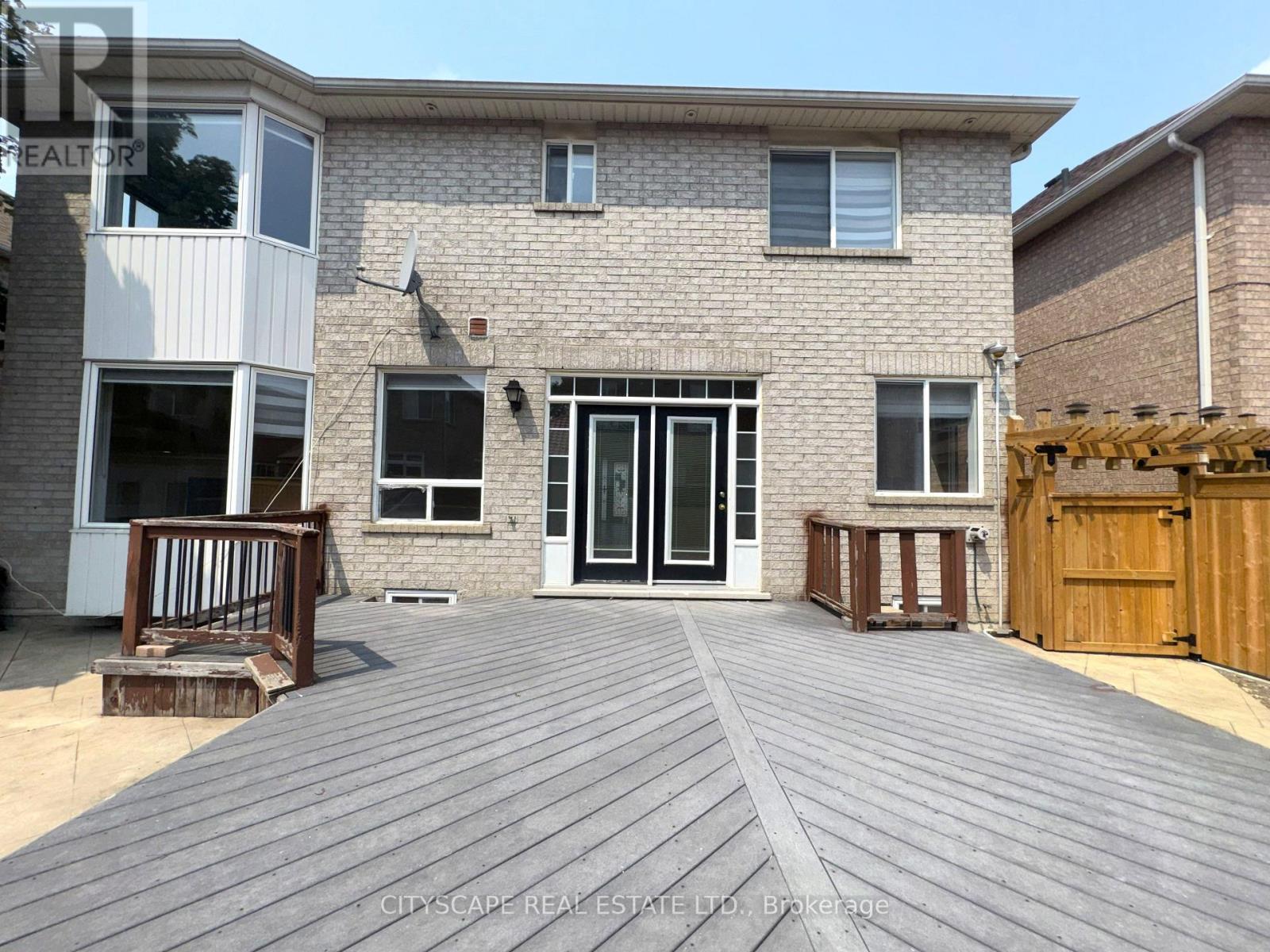 19 Selhurst Drive, Brampton, Ontario  L6P 1A2 - Photo 45 - W13691444